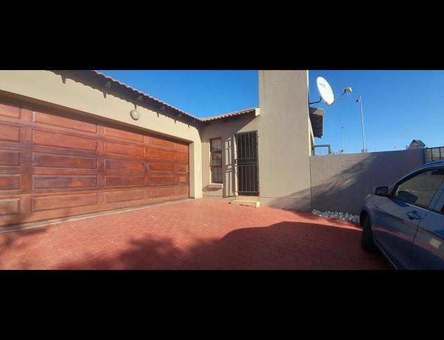 3 BEDROOM PROPERTY TO RENT IN THATCHFIELD